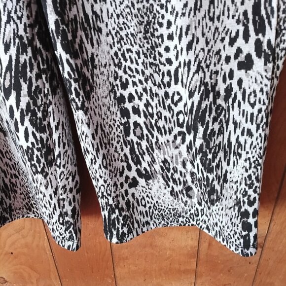 Soho Women's Gray Black Pullons Pants Size M NWT - Picture 3 of 6